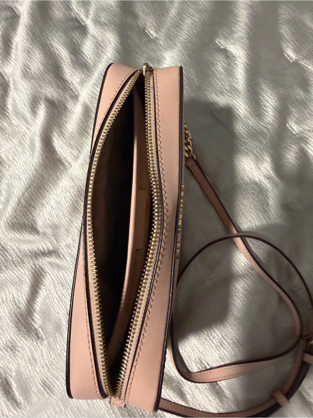 Michael Kors Light Pink Saffiano Leather Crossbody with Gold Chain - Picture 3 of 4